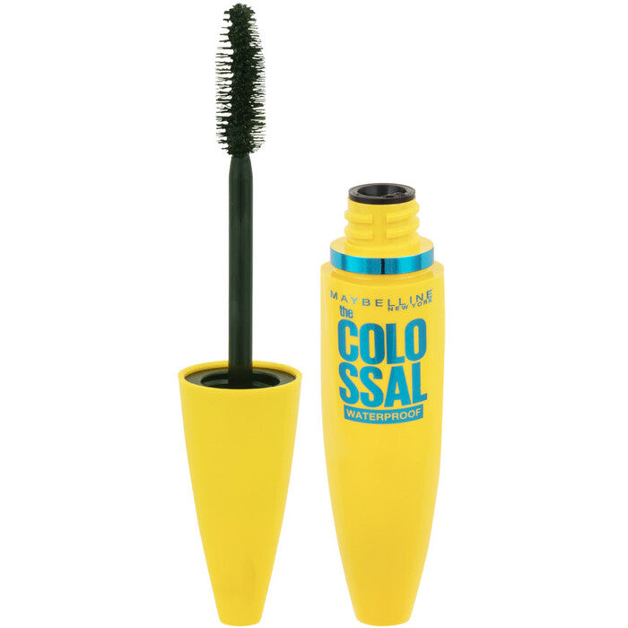 „Maybelline Colossal Volum Express Waterproof“ – vireniui atsparus tušas su dideliu šepetėliu.